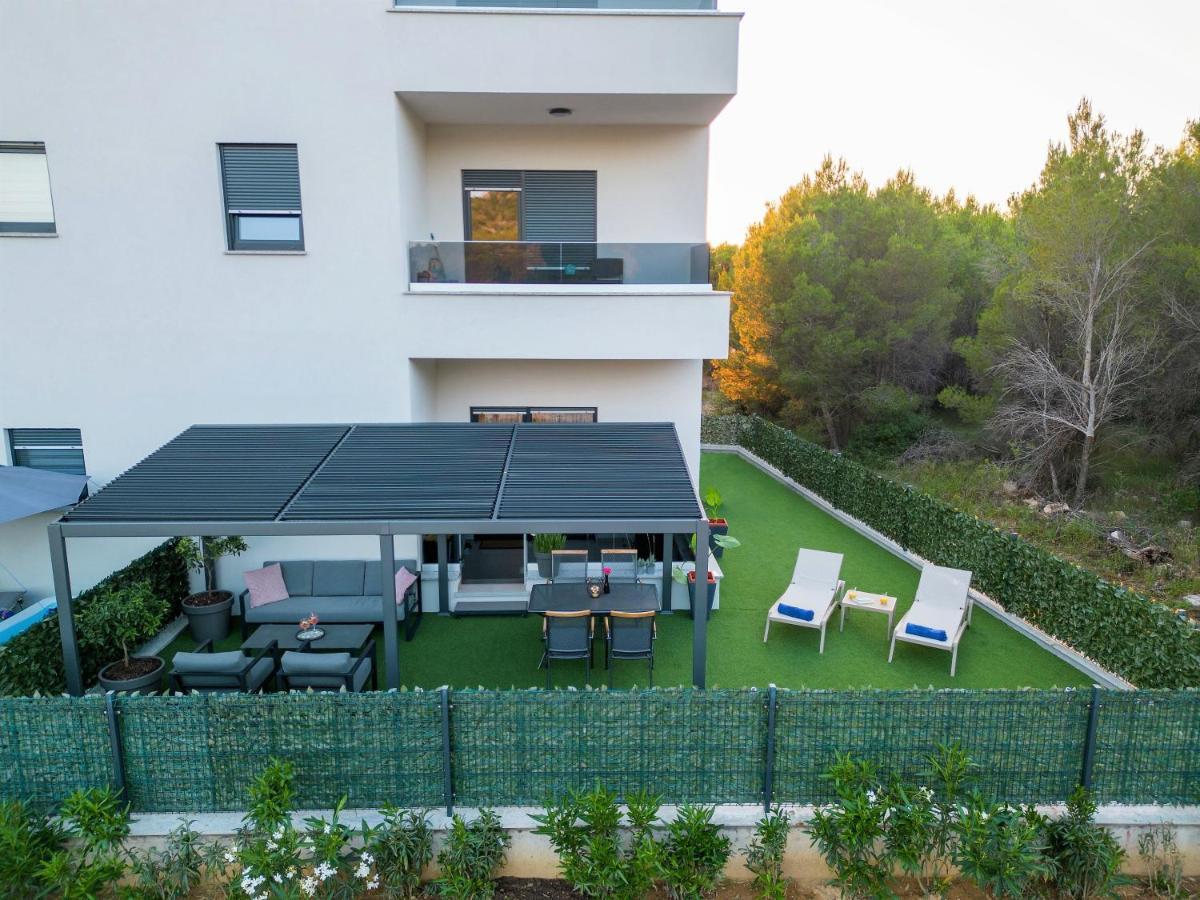 My Adriatic Place With Private Garden And Garage Sibenik Bagian luar foto